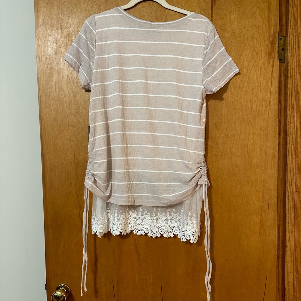 Doe & Rae Tan Ruched Tie Front Tee - Picture 2 of 7